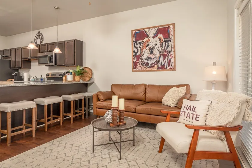 Prime Location | 1st Floor No stairs | Walk 2 MSU - Image 1