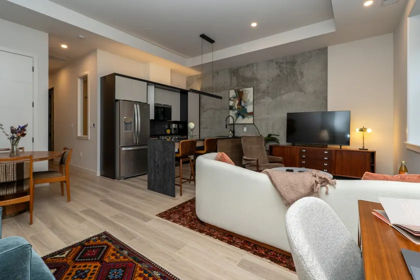 *NEW Stunning 2B/1B DT Halifax - Image 1