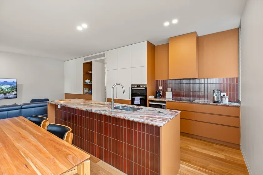 Family Home in Mayfield with Stylish Interior - Image 1