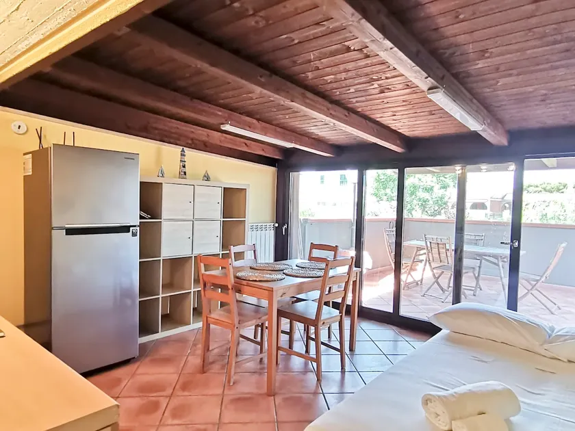 Lo Scoglio Apartment - Image 1