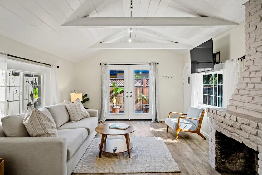 Carmel Cozy Cottage | Room for 4 - Image 1