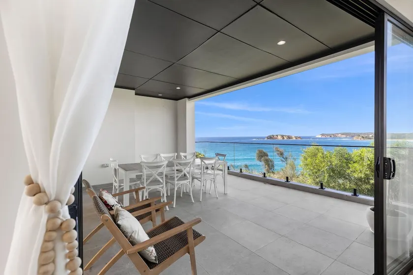 Spacious Ocean View Home | Luma Vista - Image 1