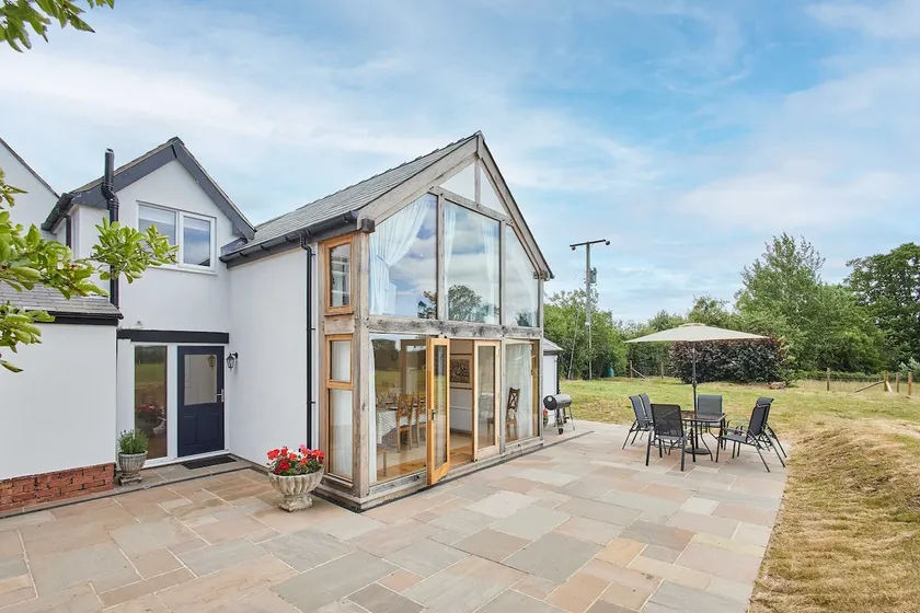 Host & Stay - Merrow Cottage - Image 1