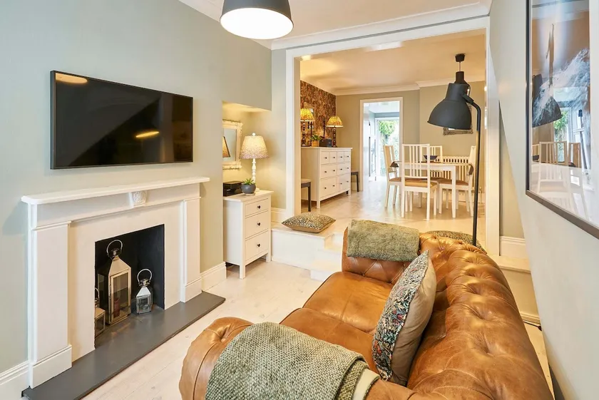 Host & Stay - George Street Retreat - Image 1