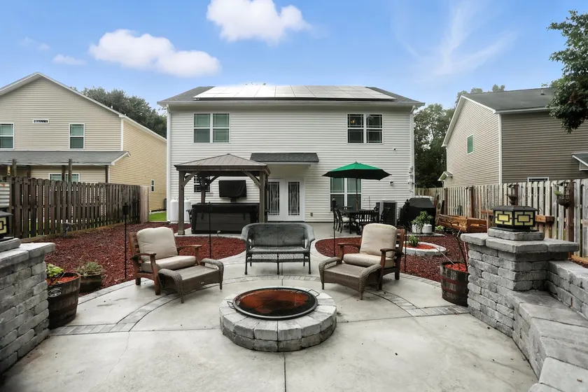 Lowcountry Luxury Near Palmetto Bluff home - Image 1