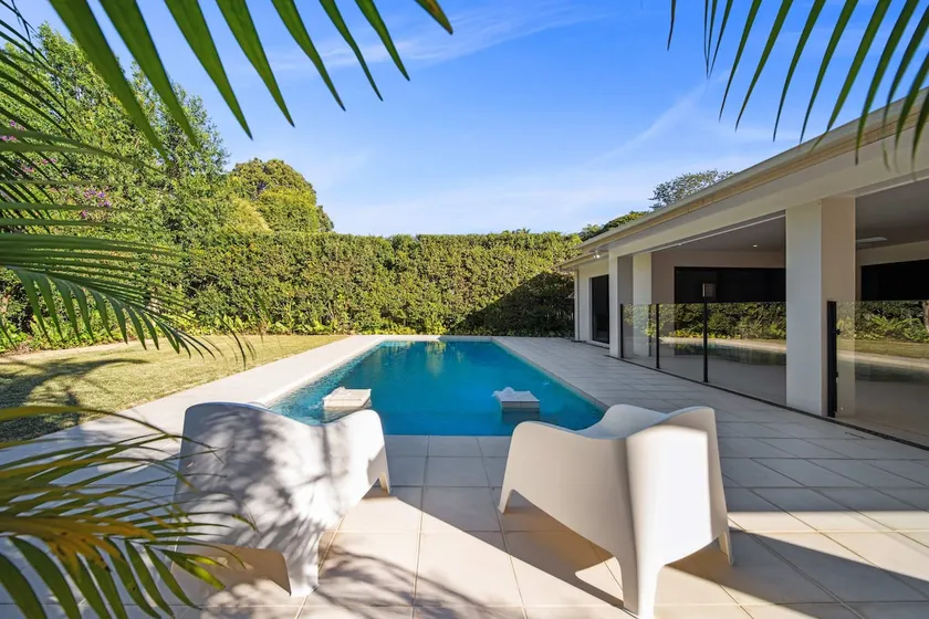 Buderim Mountaintop Retreat With Pool - Image 1