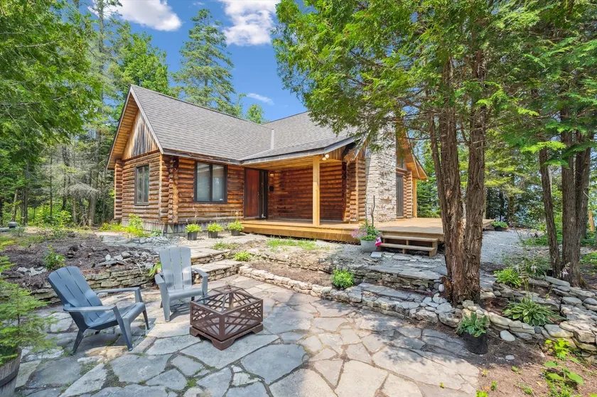 Stonewood Waterfront Log Cabin StarLink - Image 1