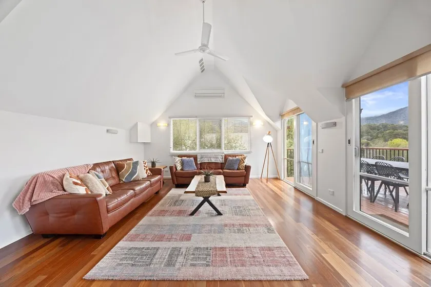 Jarrah Lodge - Sleeps 10 - Merrijig - Image 1