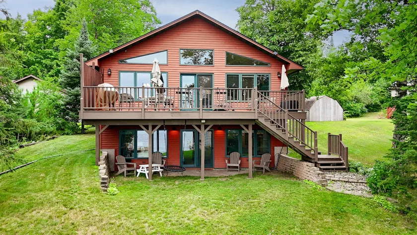 Lyman Lake Bespoke Home, Heirloom Vacations - Image 1