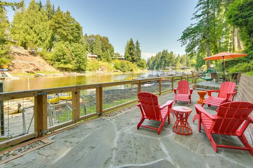 Waterfront Gem on Lake Saint Clair w/ Private Deck - Image 1
