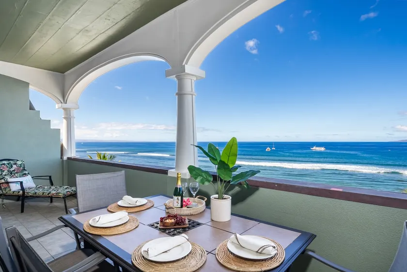 Spacious Oceanfront Penthouse, Huge Views - LS PH1 - Image 1