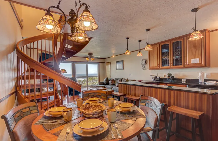 Ocean-View Suite with Jacuzzi Tub | Sleeps 6 - Image 1