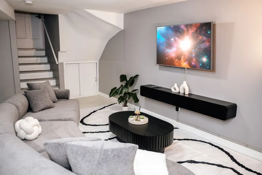 2BR Traveler's Favorite • Modern and Clean - Image 1