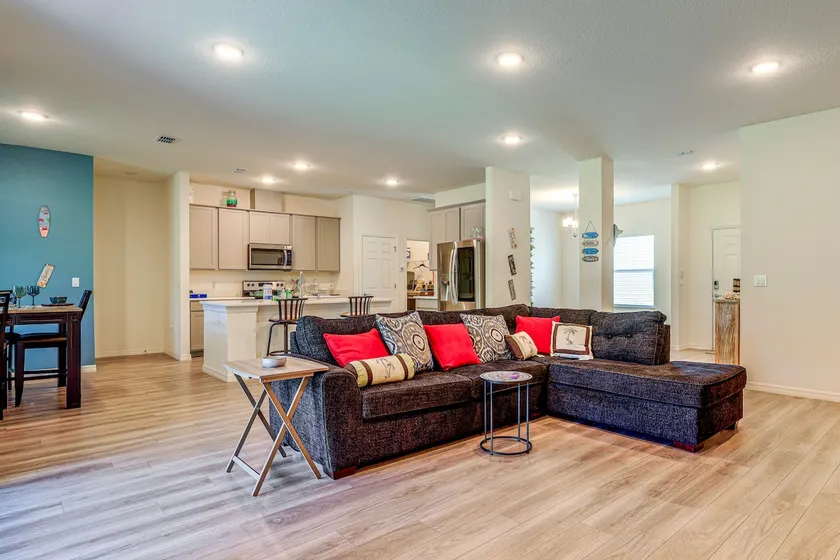 Spacious Home Near Dtwn Psl: Travel Nurses Welcome - Image 1