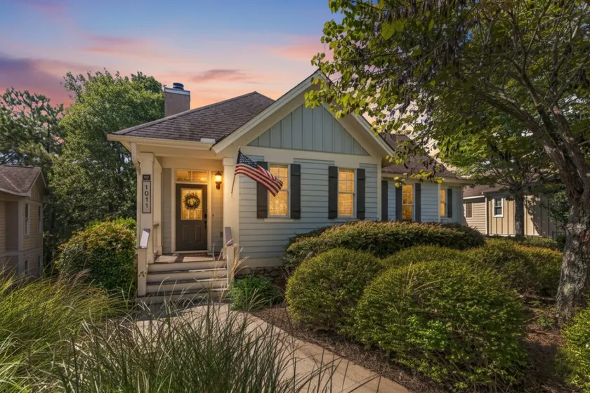 Reynolds Landing Home|King Beds|Pet Friendly - Image 1