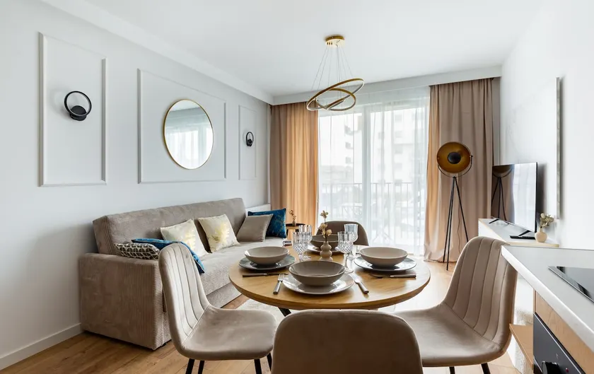 Kazimierza Wielkiego Soft Glam Apartment by BookingHost - Image 1