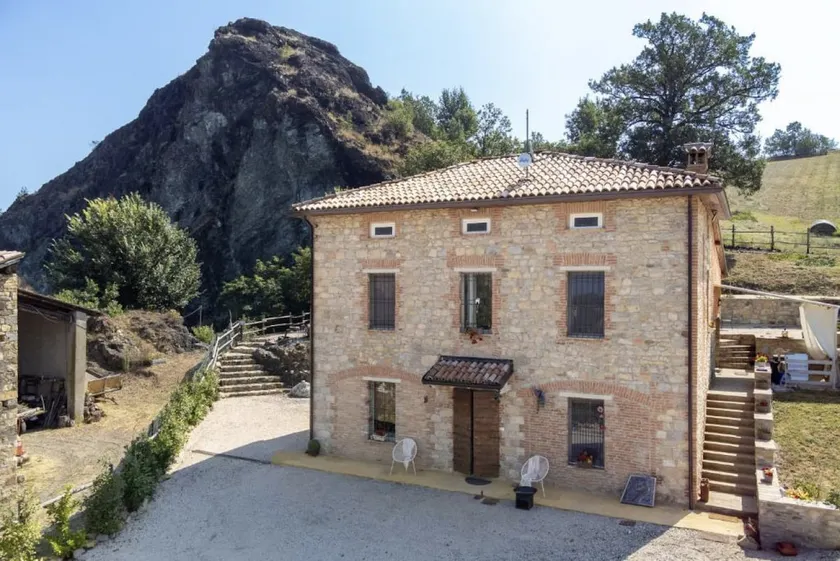 Pietra Home - Image 1