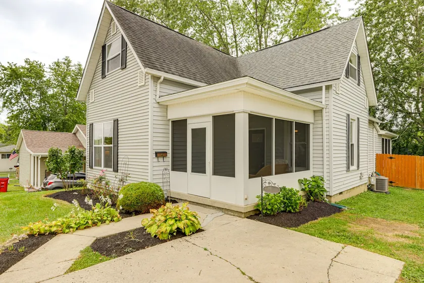 Modern Comfort Near Columbus: Home w/ Yard & Porch - Image 1