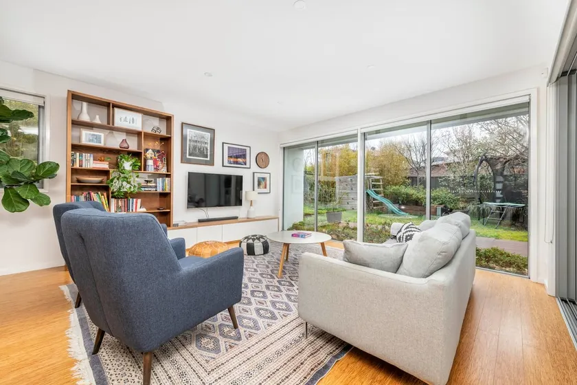 Spacious Family Home Near Mt. Stromlo - Image 1