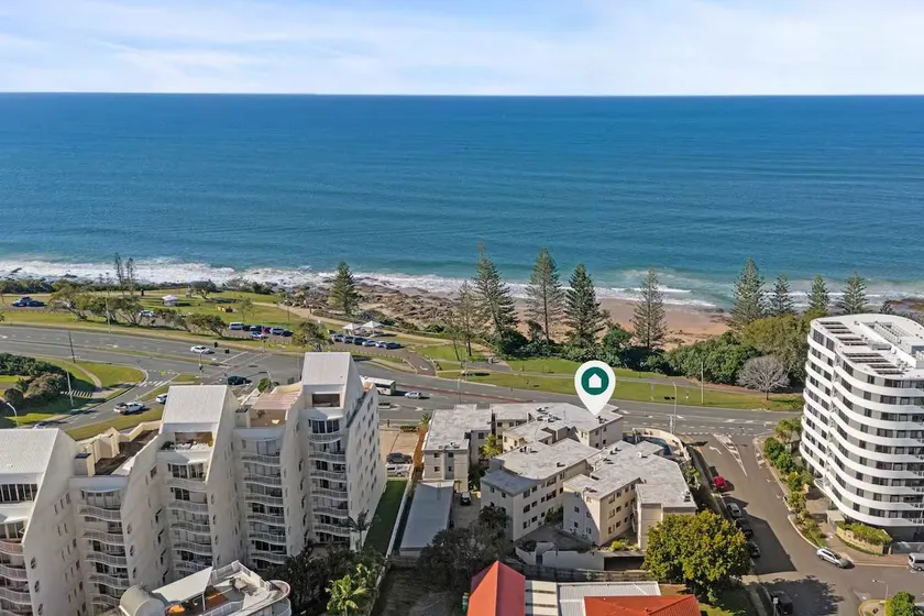 Seabreeze Stay - Mooloolaba Oceanfront Escape with Pool - Image 1