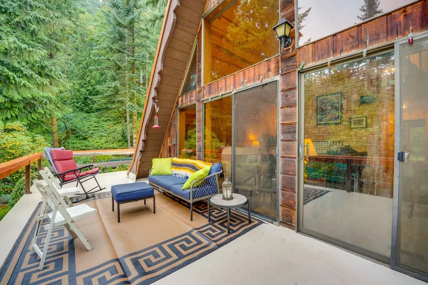 Explore Mt St Helens: A-frame Chalet w/ Deck! - Image 1