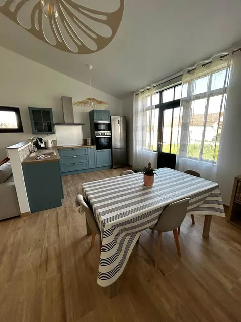 Charming 4-star house, 2 bedrooms, 64 m² - Image 1