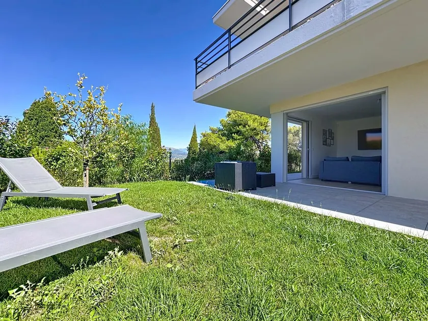 Comfort and relaxation and swimming pool - Image 1