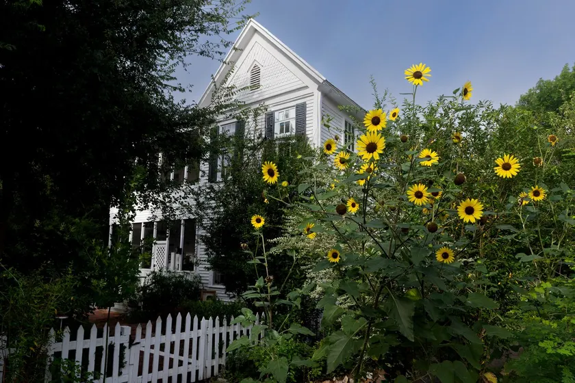 Enchanting 3BDR Home in Historic District - Image 1