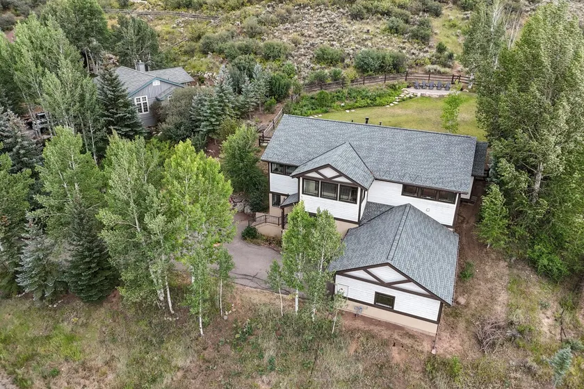 Colorado Mountain Getaway - 5BR 3BA, Hot Tub,Views - Image 1