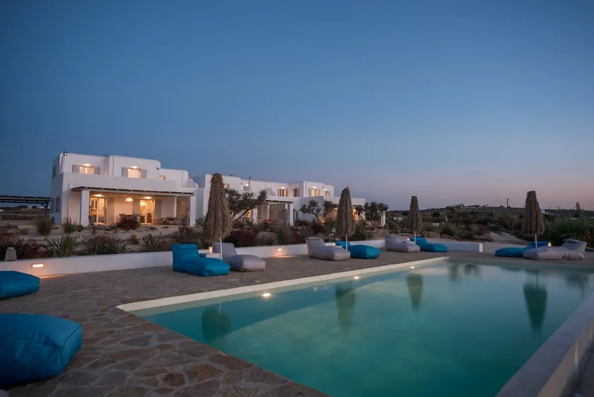 Fabulous pool villa near the beach by VillaRentalsgr - Image 1