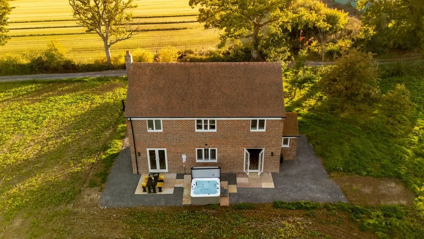 Hambledon Hill Cottage - Image 1