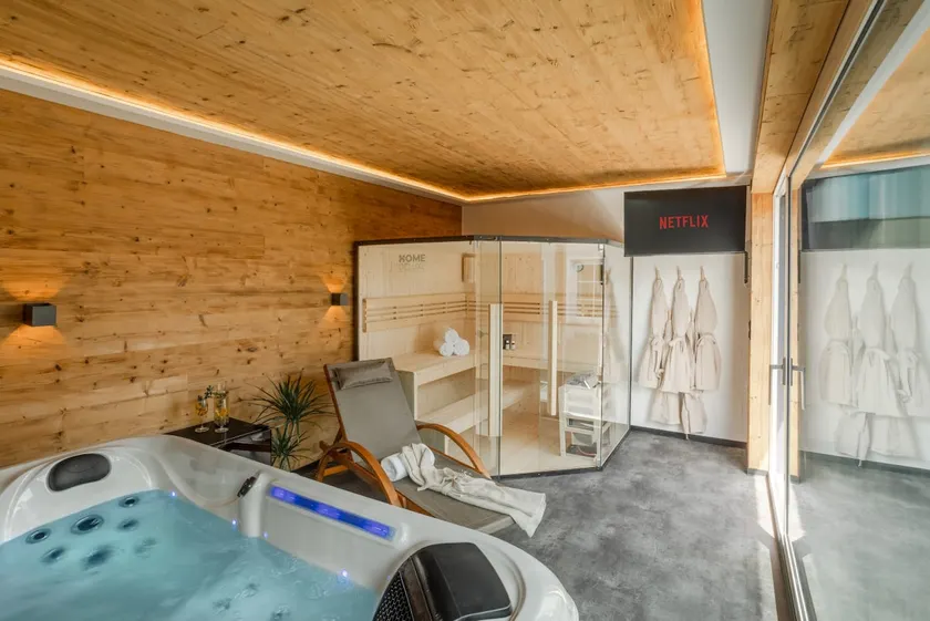 Spa Getaway I Sauna Bliss I Whirlpool & BBQ Nights - Image 1