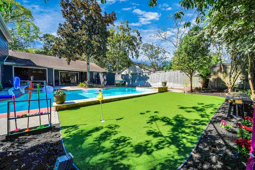 Luxurious Modern Retreat | 8BR Pool + Arcade - Image 1