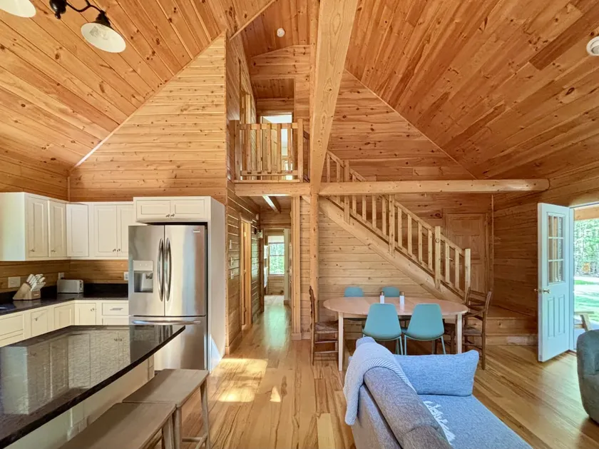 Casco Cabin Freeport - Image 1