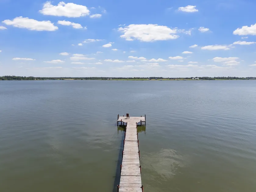 Lake Limestone, Firepit, Fishing & Relaxation - Image 1