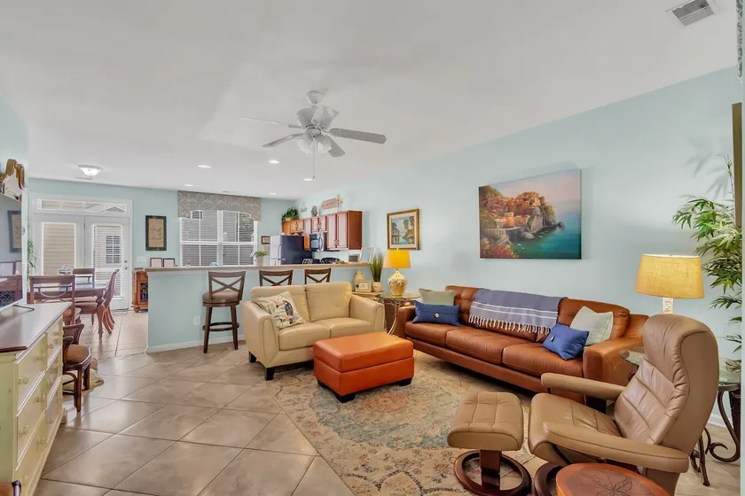 Spacious 3BD/2.5BA Townhome Near Old Town Bluffton - Image 1