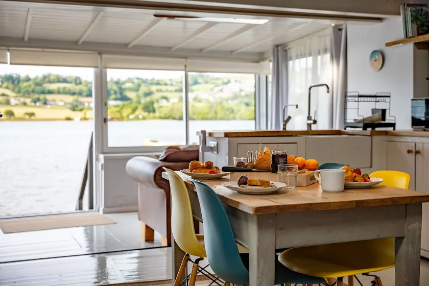 Riverside Retreat on the Teign Estuary - Image 1