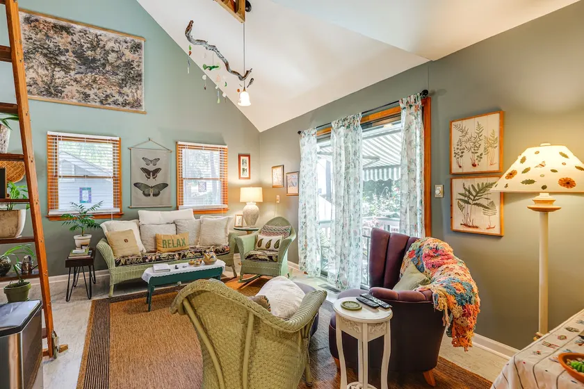Unique & Artistic Retreat Near Rehoboth Beach! - Image 1
