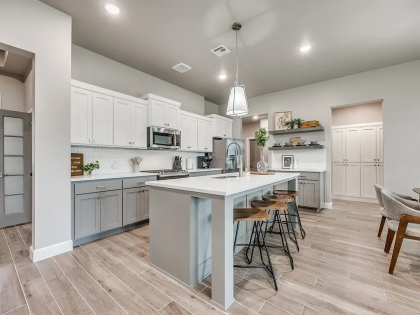 The Ladera Lane Retreat - Image 1