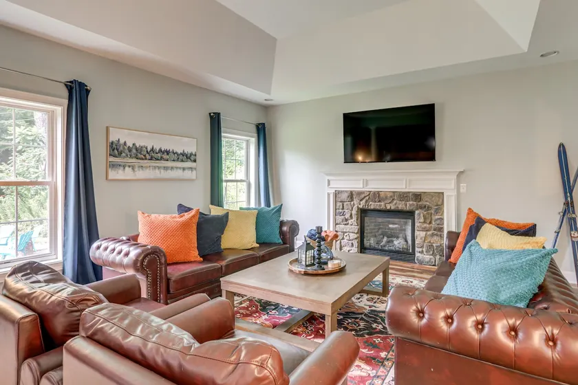 Game Room & Hot Tub: Big Fun in Ellicottville - Image 1