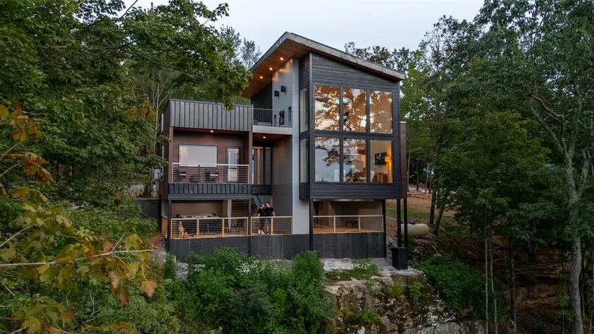 Rooftop Deck | Panoramic Views · Hot Tub - Image 1