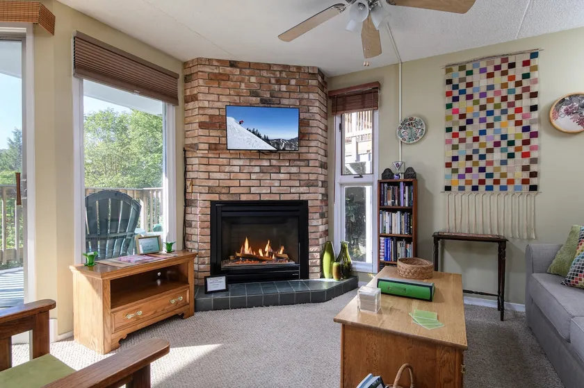 Resort Condo with Pools, Hot Tub & Sugarbush - Image 1
