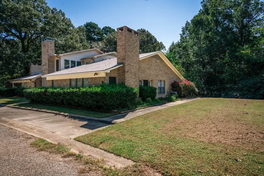 Woodland Springs - Image 1