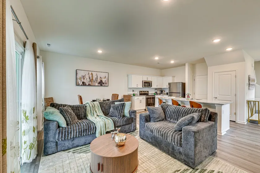 Screened Patio: Townhome 3 Mi to Dtwn Wilson! - Image 1