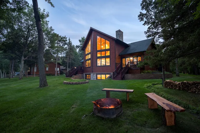 Moose Lodge/ Firepit/ Swim/ Pontoon/ Kayaks - Image 1