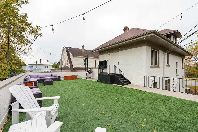 Close to OSU Rooftop Patio Grill & Outdoor TV - Image 1