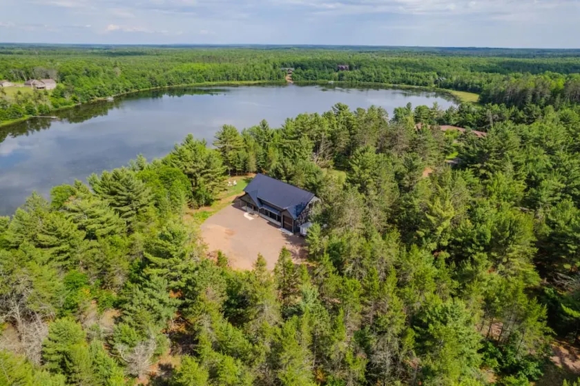 Berg Lake Barndo - Luxury Retreat on Berg Lake - Image 1