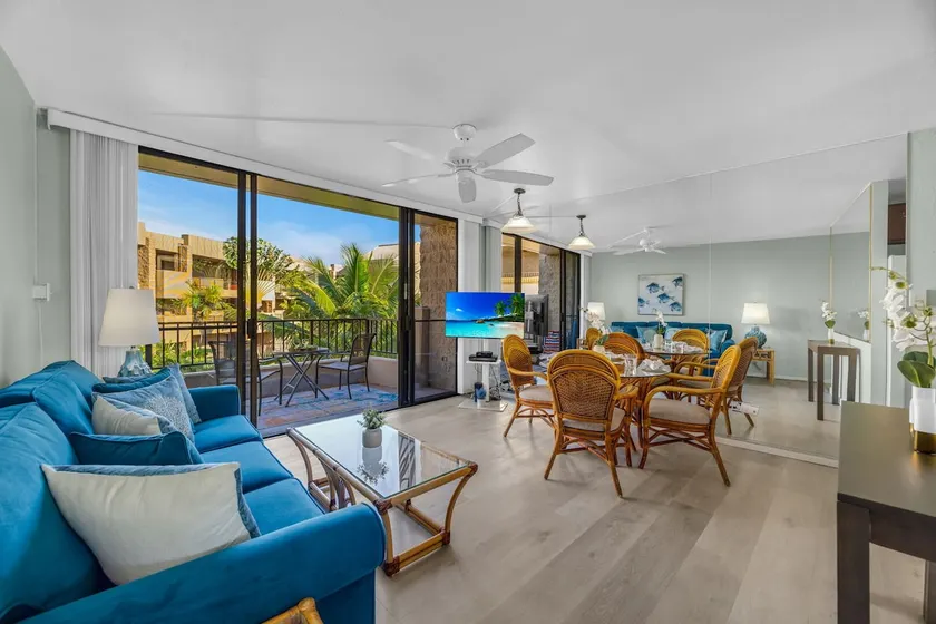 Tropical Oceanfront getaway awaits - Image 1
