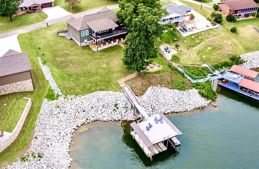 Gorgeous Lake Home, Private Boat Dock | Sleeps 11 - Image 1