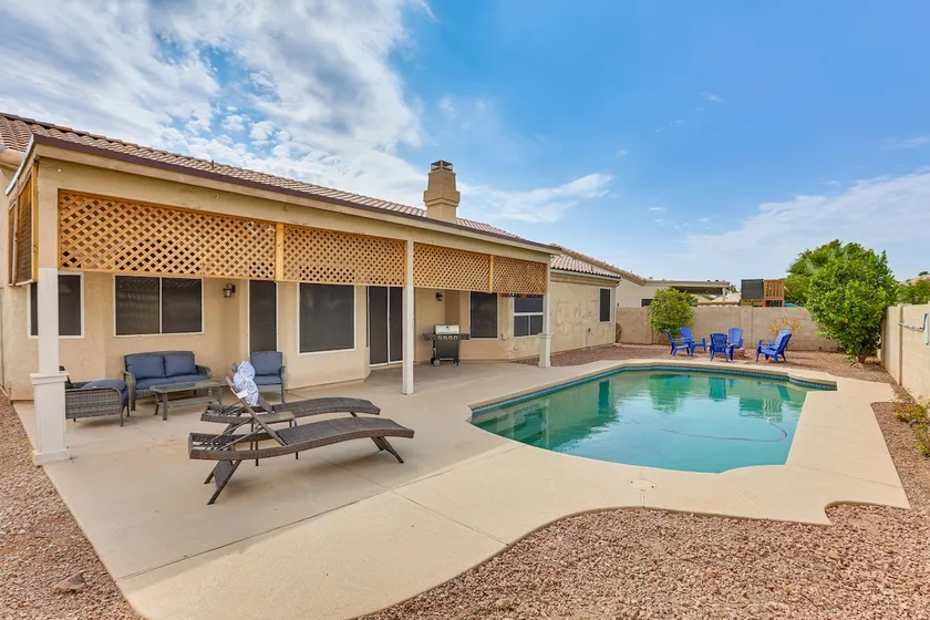 Game Room & Backyard Oasis: Avondale Group Getaway - Image 1